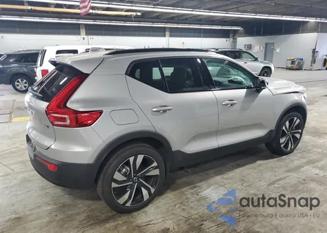 2024 Volvo Xc40 Plus z USA, uszkodzony, nr VIN YV4L12UL9R2354902